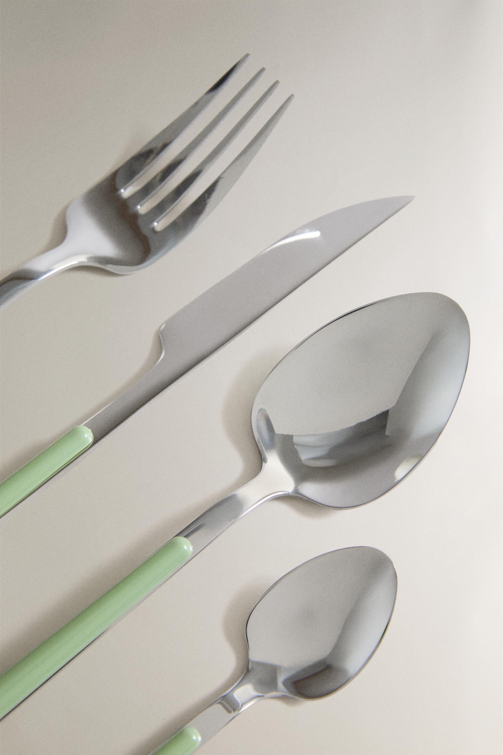 GREEN HANDLE CUTLERY SET (SET OF 4)